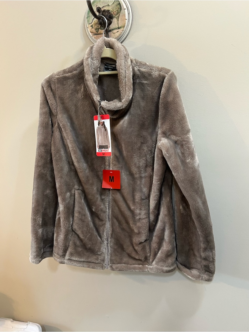 32 Degree Heat Plush Faux-Fur Full Zip Jacket - Goat Color high color Size M NWT